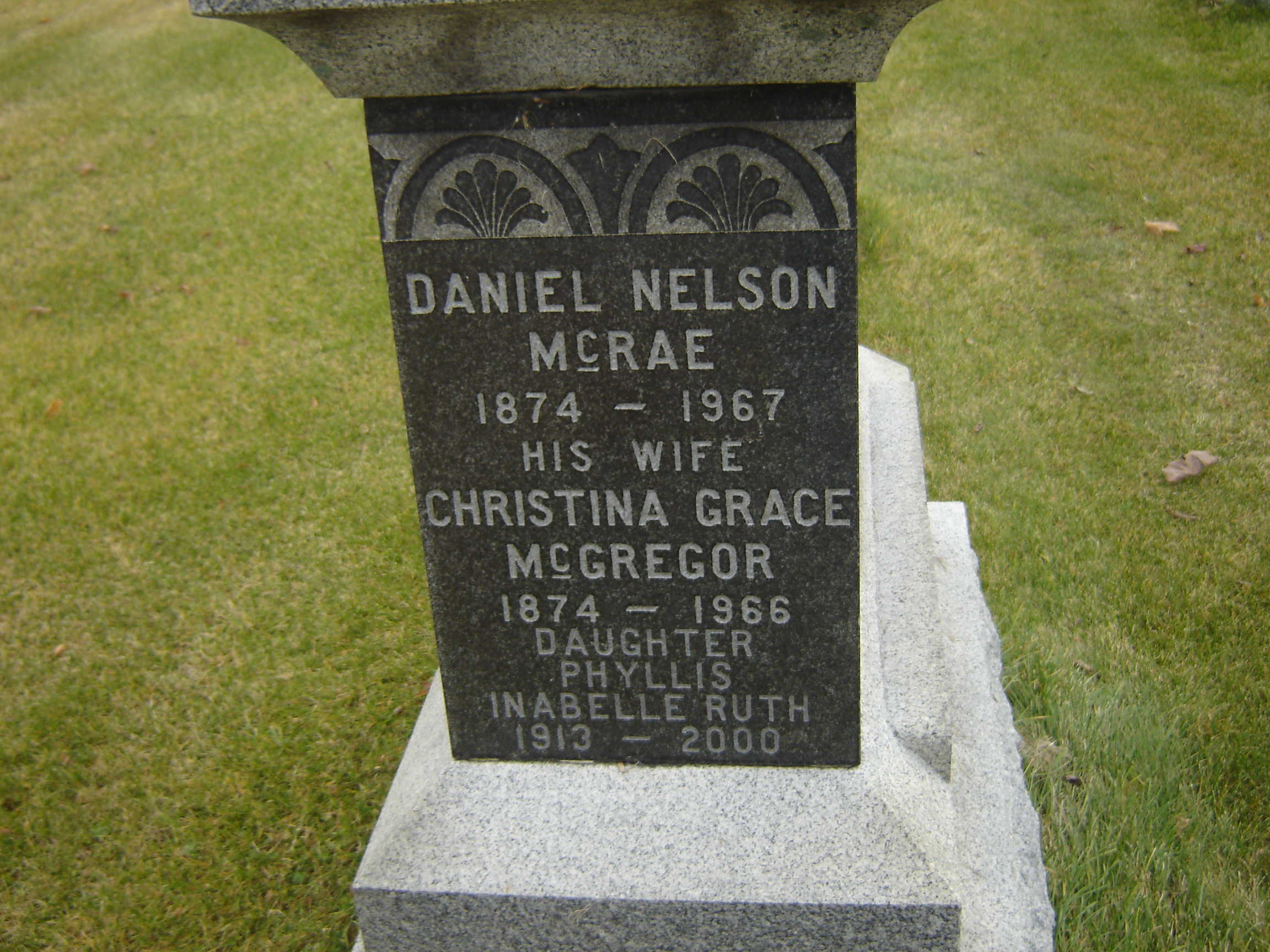 Photo of headstones/Daniel Nelson McRae 1874-1967 hdstn 6th Conc cem Roxborough ON
